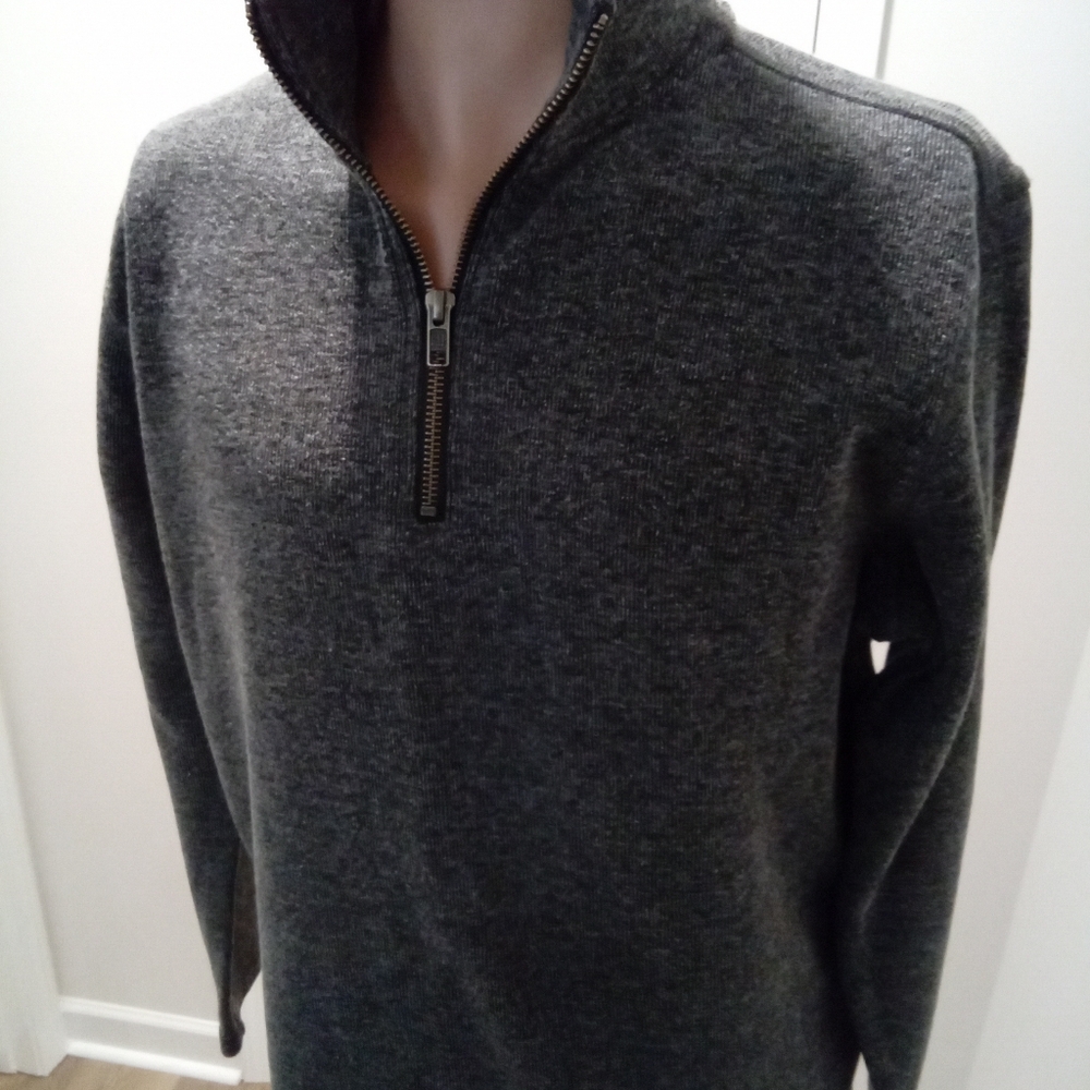GAP Men's Size M Gray Zip Mock Neck Sweater Soft Knit Versatile